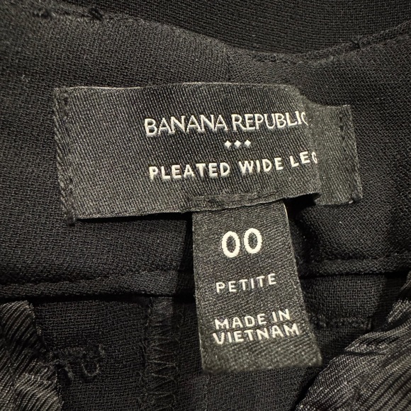 EUC Banana Republic size 00P Black Relaxed Trouser - Picture 5 of 5